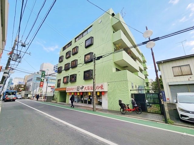 成増グリーンハイツの外観|マルエツはお隣♪ドラックストアは目の前♪
お買い物施設充実の利便性の高い好立地です