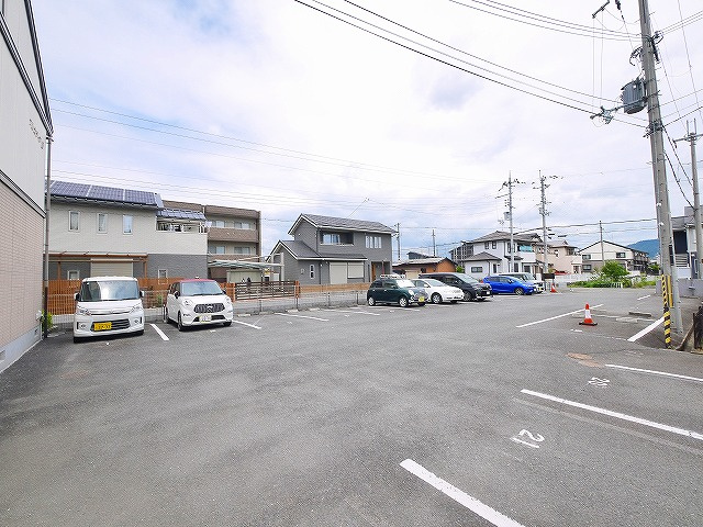 アルカディアＡ・Ｂの駐車場|駐車場に車を止められます