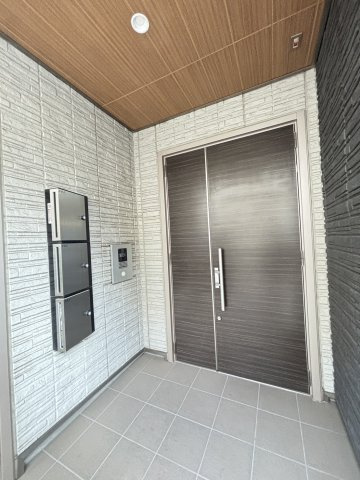 K&Yみやまちのエントランス