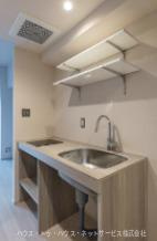 ART APARTMENT IN Ootaka-no-Mori のキッチン