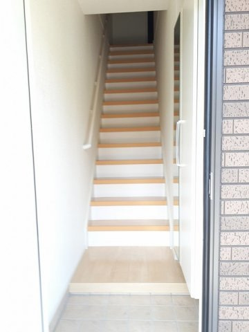 サニーヒルズ　Ｄの玄関