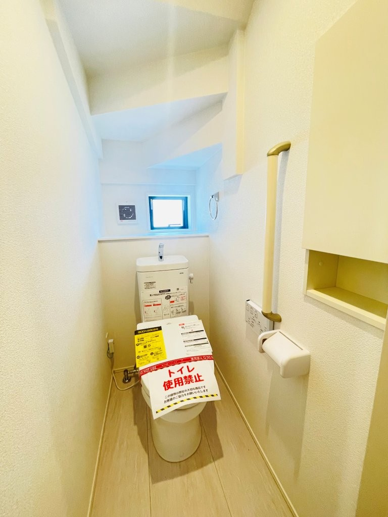 岡崎市赤渋町4期　新築分譲住宅　全1棟　1号棟のトイレ|1階、2階とも温水洗浄機能付きトイレです。