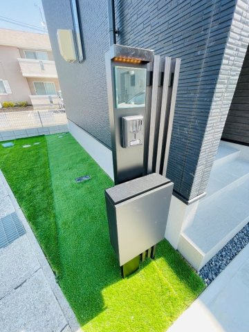 岡崎市赤渋町4期　新築分譲住宅　全1棟　1号棟のその他|飽きのこないシンプルなデザインのポスト。