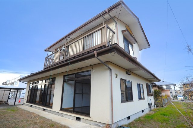篠ノ井杵淵　中古住宅の外観