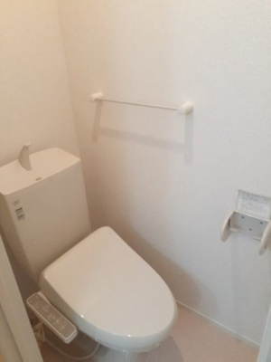 【トイレ】 | マンダリーナ | 清潔感のあるトイレです