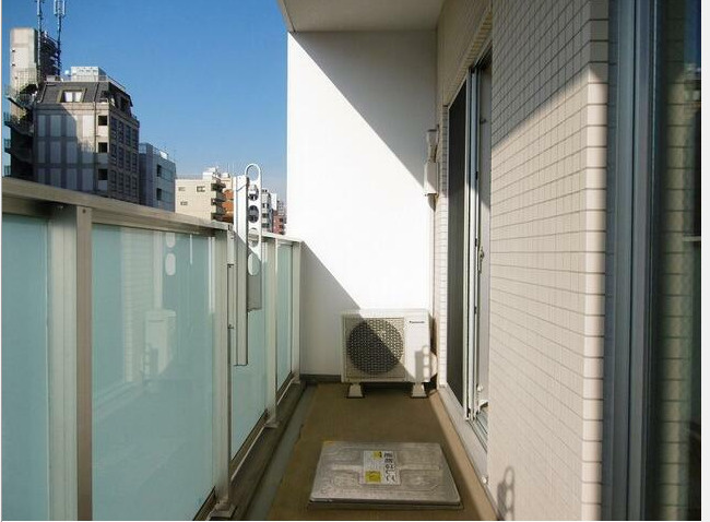 【バルコニー】