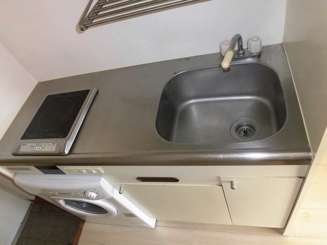 浦安市北栄４丁目のアパートのキッチン