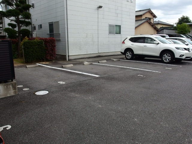 グリーンハイツ２（柱町）の駐車場