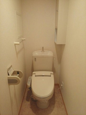 【トイレ】 | クレメント黒田 | ゆったりとした空間のトイレです