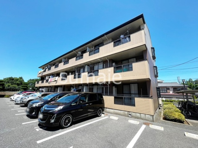 サンヴァリーⅠの外観|3階建てのアパート！