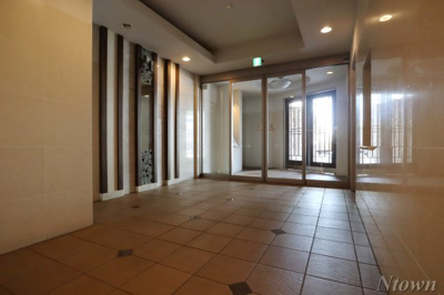 【ロビー】 | プレサンス東別院駅前コネクション | 落ち着いたロビーです