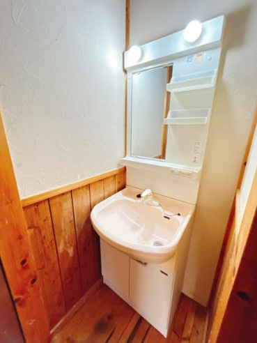 売中古戸建　中央区三方原町の独立洗面台