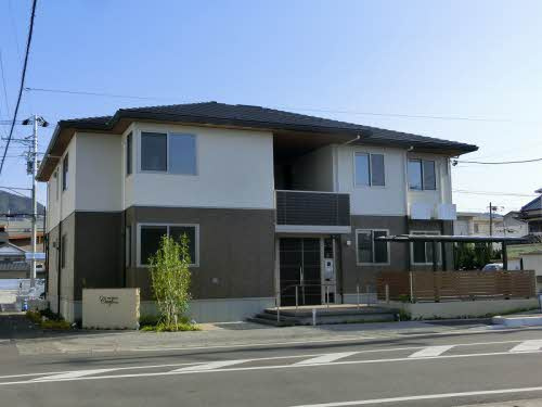 シャーメゾン カープ