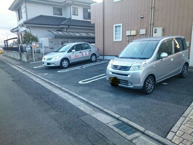 ラポレⅠの駐車場|駐車場に車を止められます