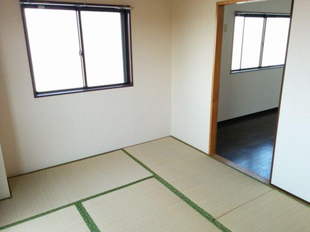 ベルレージュの和室