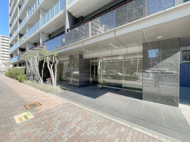 シティハウス多摩川テラスのエントランス