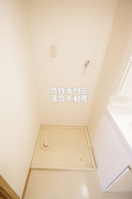 【設備】 | メゾン・アン・ソレイユ | 洗濯機置場