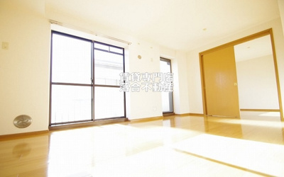 【居間・リビング】 | メゾン・アン・ソレイユ | 明るいゆったりとしたリビング♪