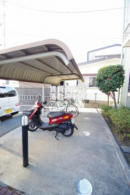 【その他共用部分】 | メゾン・アン・ソレイユ | 敷地内駐輪場完備