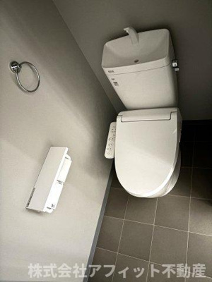 【トイレ】 | ル・シエル・ブルー | 温水洗浄暖房便座