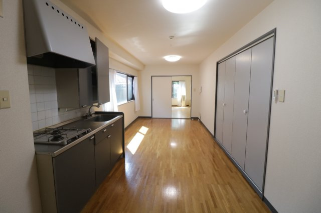 【居間・リビング】