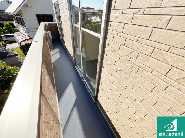 明石市二見町東二見　新築一戸建てのバルコニー|ワイドバルコニーは洗濯物を干すスペースが広いのでご家族が多くても安心！