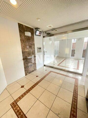 横浜市磯子区西町の賃貸マンションのロビー