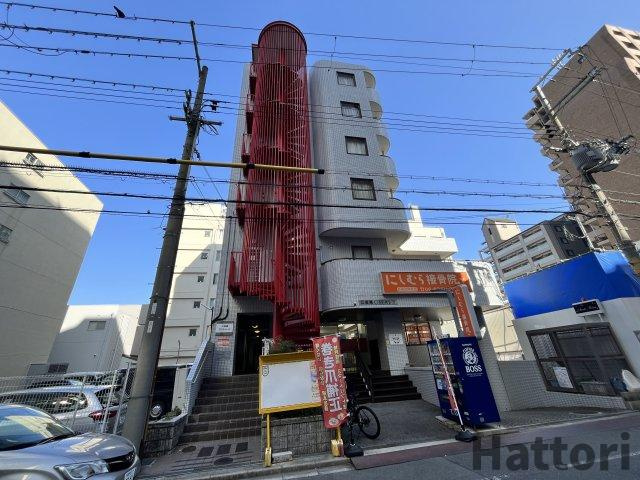 江坂OMパレスの外観