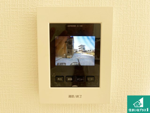 明石市二見町東二見　新築一戸建ての防犯設備|カラーモニターインターホン！声だけでなく来訪者の姿や顔がモニターで確認できるので、小さなお子様がいらっしゃるご家庭でも安心できます！