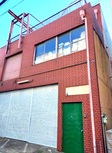 中京区東中合町ビルの外観
