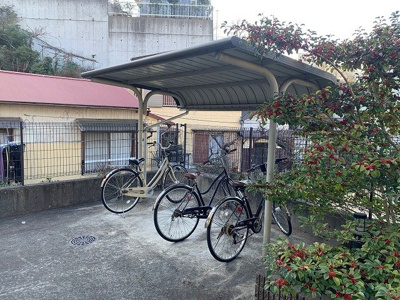【その他共用部分】 | レオパレスＫＯＪＩＭＡⅢ | 駐輪場　原付＆自転車のみ駐輪可能