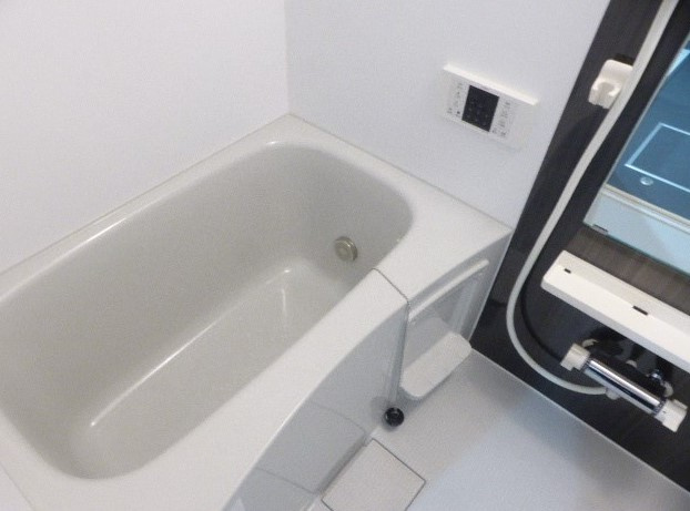 Four Leaf 越谷の浴室