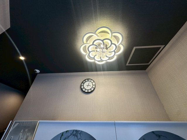 朝日町 高見ビルの内装