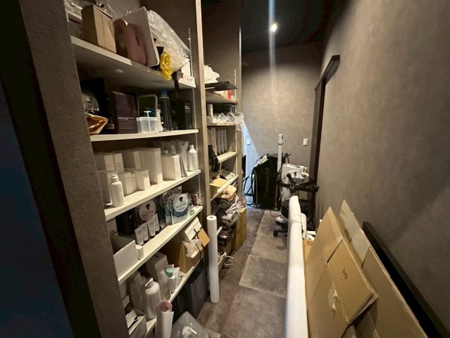朝日町 高見ビルの内装