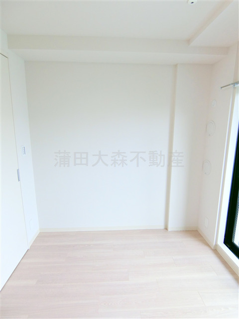 ルネサンスコート蒲田リバーテラスの居間・リビング|洋室4.2帖　