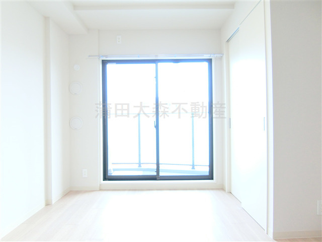 ルネサンスコート蒲田リバーテラスの居間・リビング|洋室4.2帖　