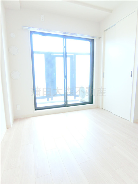 ルネサンスコート蒲田リバーテラスの居間・リビング|洋室4.2帖　