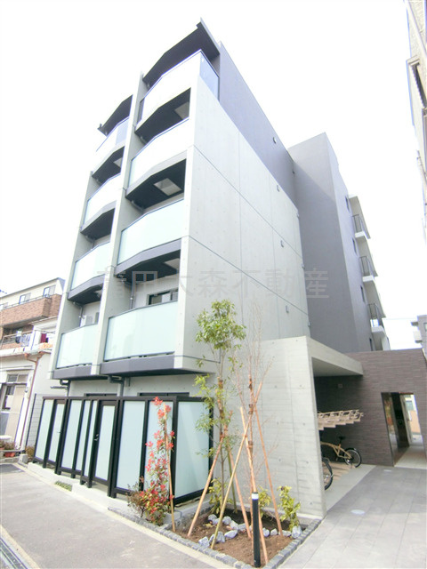 ルネサンスコート蒲田リバーテラスの外観|2022年2月築　RC鉄筋コンクリート造地上5階建て1K～2K総戸数20戸Wi-Fiインターネット無料ペット可賃貸マンション　京急本線京急蒲田駅最寄りの東京都大田区東蒲田2丁目