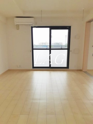 【居間・リビング】 | トパーズ諏訪野 | 洋室のお部屋です。