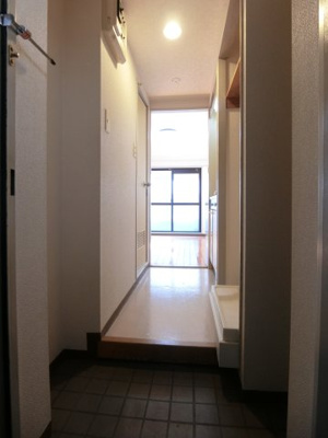 【玄関】 | 新丸子ハイツ | 他のお部屋の参考写真となります。