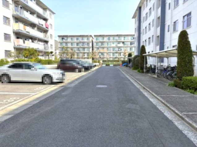 敷地内の駐車場です。