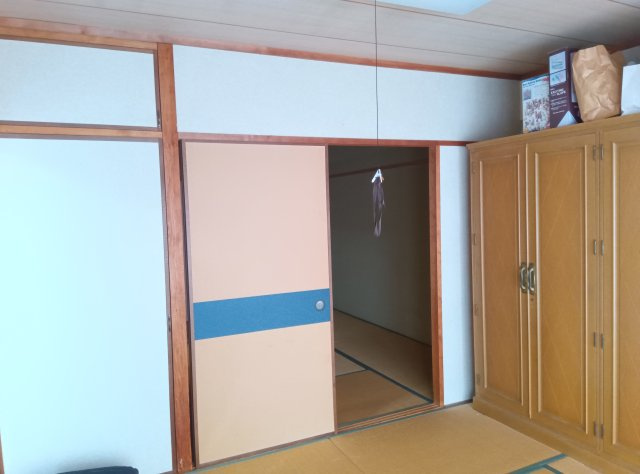 ハイム北鈴蘭の和室|和室8帖部分
