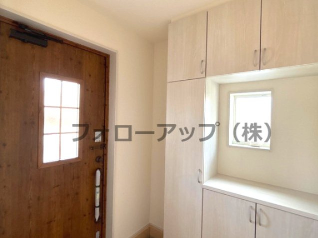 リーブルガーデン赤穂市板屋町2期の玄関|落ち着いた玄関です