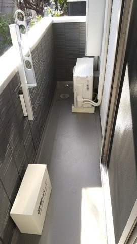 アナシエ小松川のバルコニー