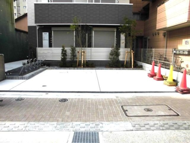 アナシエ小松川の駐車場