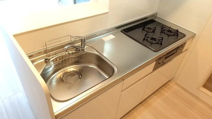 アナシエ小松川のキッチン