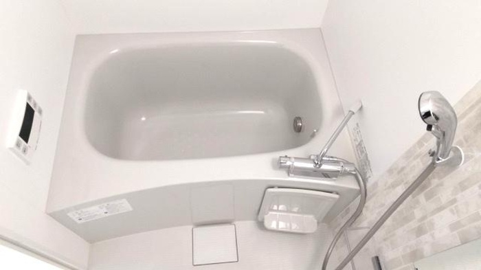 アナシエ小松川の浴室