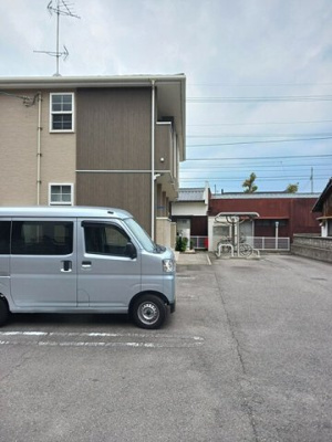【駐車場】 | ガーデンハウス・メイ