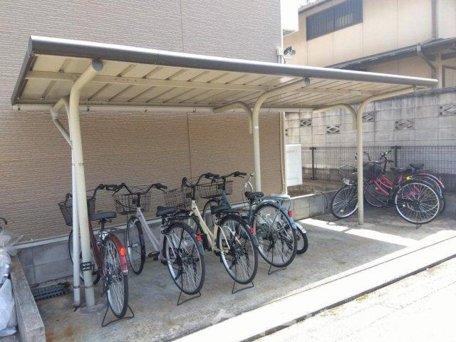 レオパレスクリスマスローズのその他共用部分