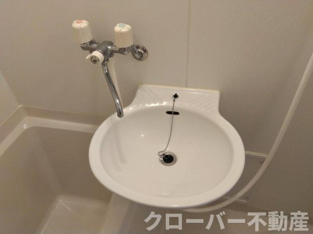 レオパレスクリスマスローズの洗面所